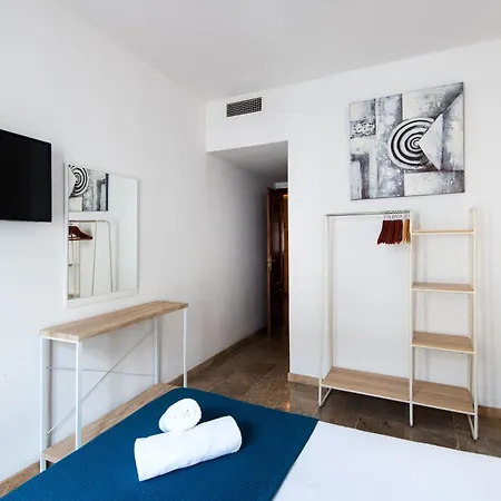 New Capuchinos 2bed & 2bath With Parking Apartment