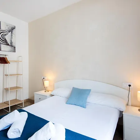 New Capuchinos 2bed & 2bath With Parking *