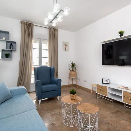 New Capuchinos 2bed & 2bath With Parking Apartment *