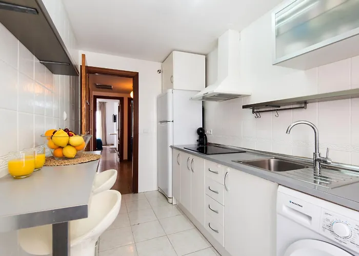 New Capuchinos 2bed & 2bath With Parking Appartamento *