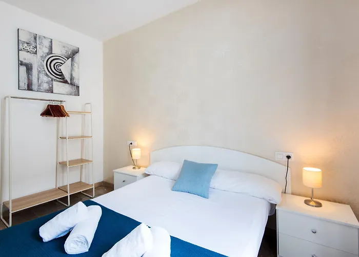 New Capuchinos 2bed & 2bath With Parking *