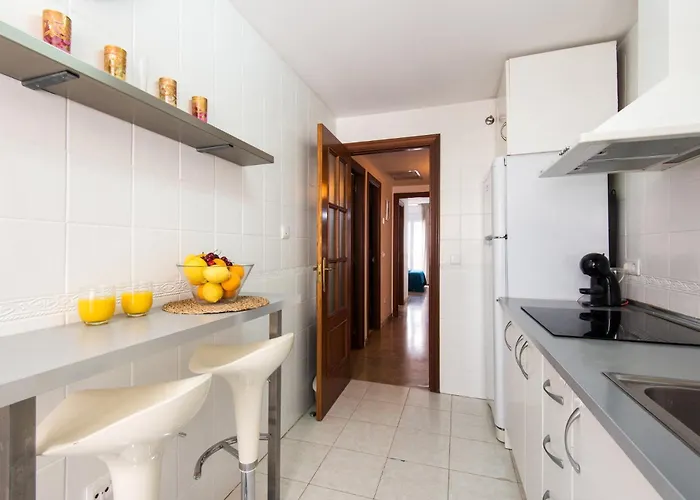 Appartamento New Capuchinos 2bed & 2bath With Parking *