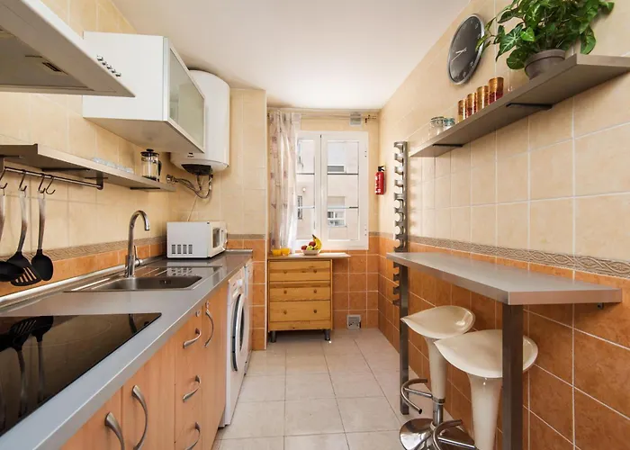 New Capuchinos 2bed & 2bath With Parking