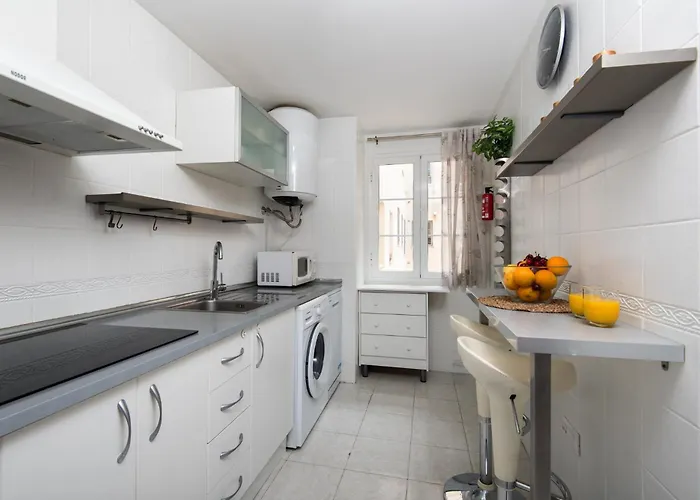 New Capuchinos 2bed & 2bath With Parking Appartamento *